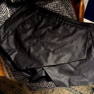 Faux Leather Skort (Size 4)